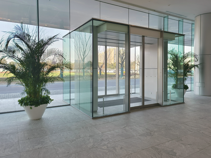 ����ַ����